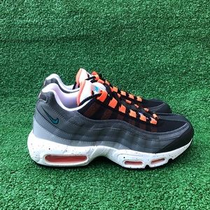 Nike Air Max 95  Men Size 7 Black Aquamarine Turf Orange Running Shoe CZ0191-001